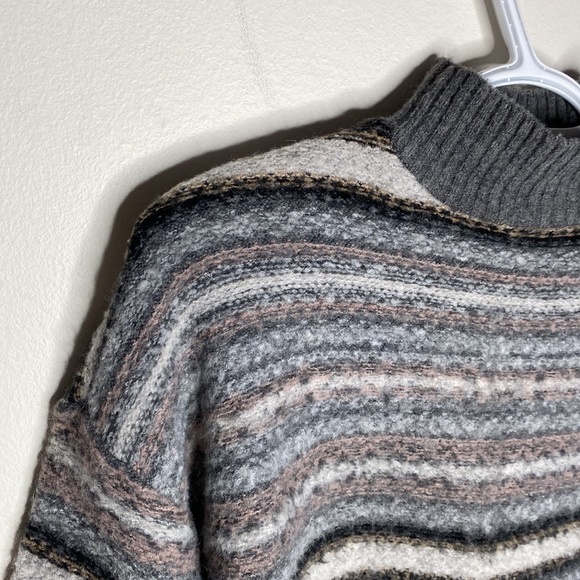 American Eagle plush knit striped mockneck sweater size XS - Picture 4 of 11